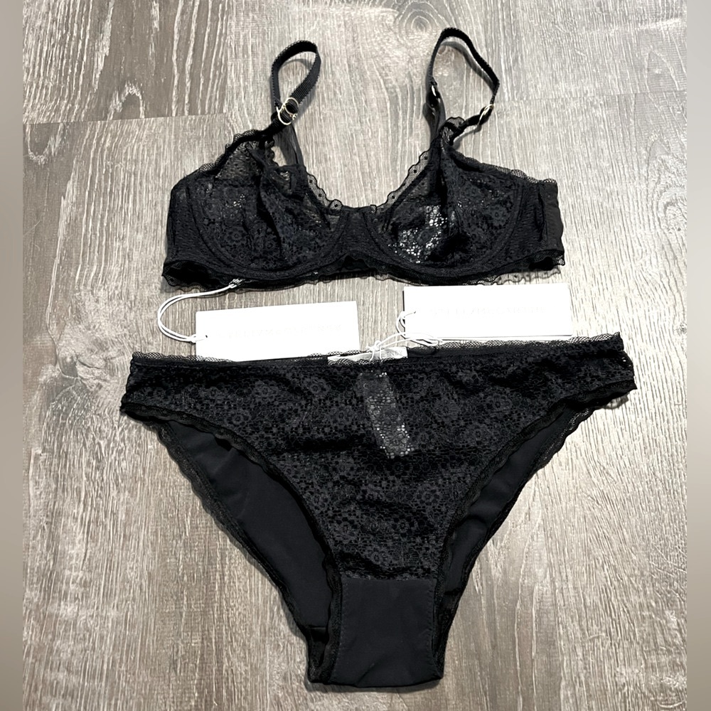 Stella McCartney***Amber Imaging Black Lace Bra 34B + Med. Underwear***$229
